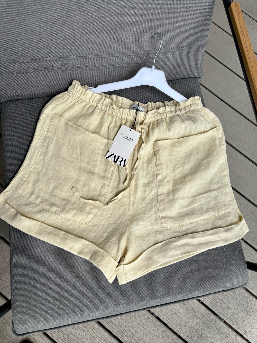 Zara The Julia Linen Bermuda Shorts Pale Yellow Size S NWT